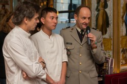 Opération Oméga au Grand Véfour
