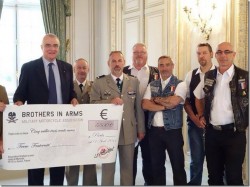remise de chèque brothers in arms 2014