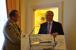 Remise de chèque du 40ème Régiment d’artillerie (30 juin 2015)