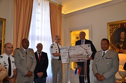 Remise de chèque du 12ème Régiment de cuirassiers (30 août 2015)