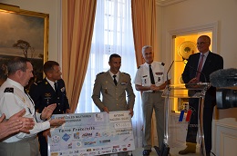 Remise de chèque de Draguignan (30 juin 2015)