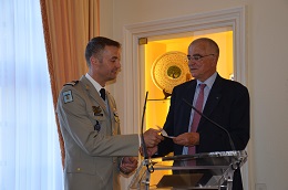 Remise de chèque du 40ème Régiment  de transmissions (30 juin 2015)