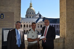 Remise de chèque de l’amicale des sous-officiers du 1er RAMa (30 juillet 2015)